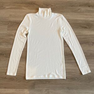 White Wilfred Turtleneck